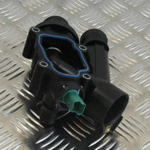 LR001312 | Thermostat Housing with Sensor – 2.2 CRDI | Freelander 2, Range Rover Evoque
